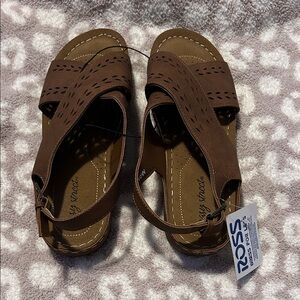 Easy street  Sandals 10w
